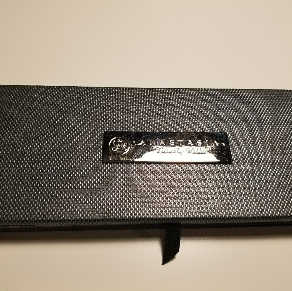 Anastasia Beverly hills Self-Made eyeshadow palett